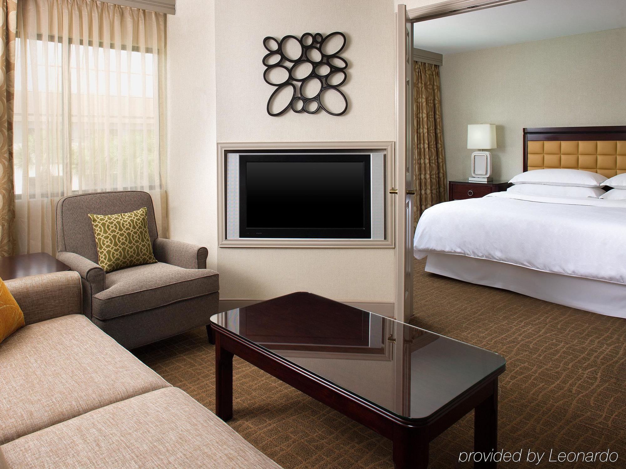 Sheraton Suites Orlando Airport Hotel Bagian luar foto